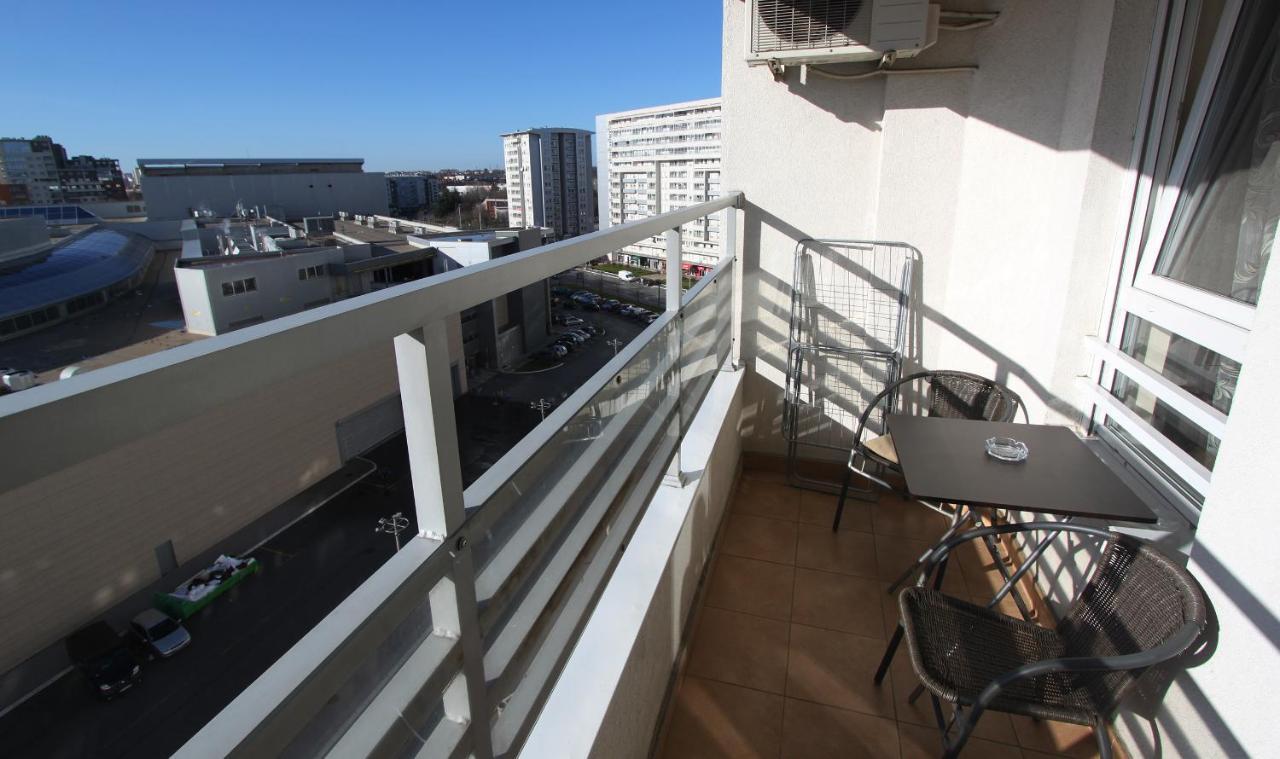 Twin Belville Apartments Βελιγράδι Δωμάτιο φωτογραφία